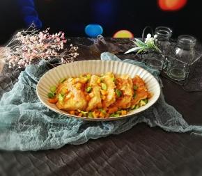 出锅了  盛入盘中  香味浓郁