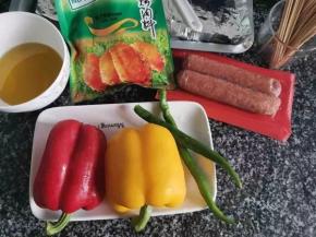 准备食材，竹签提前洗干净晾干备用