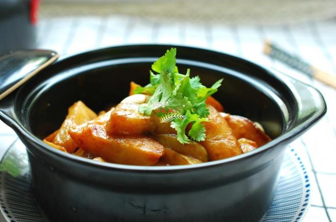 酱焖茄子土豆条