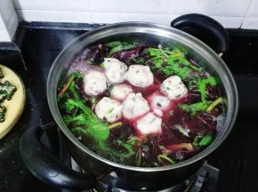 放入九粒章鱼丸