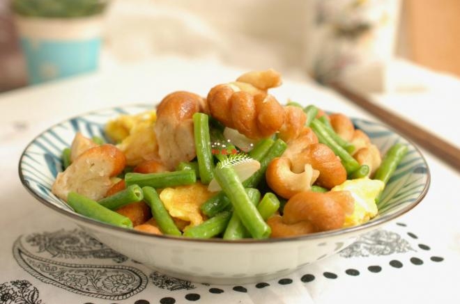长豆角炒麻花