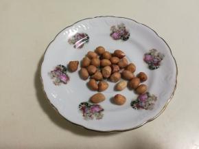 花生挑去发芽的