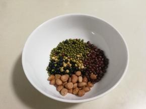 所有食材放到一起