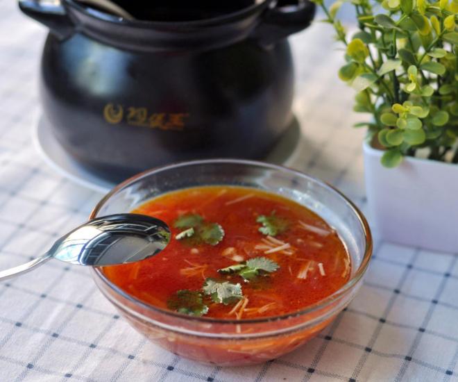 番茄金针菇菌汤