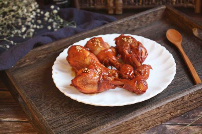 红烧鸡腿