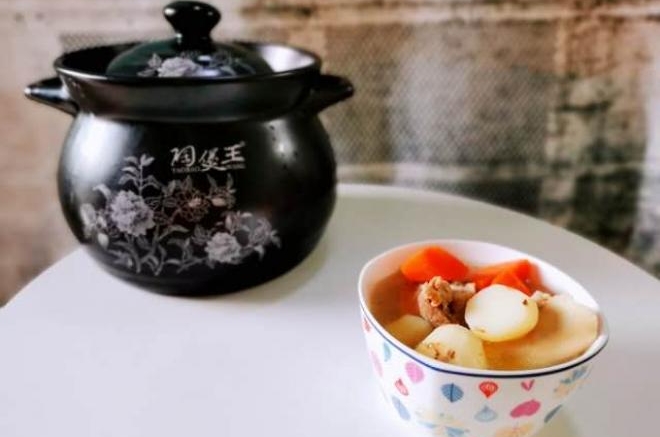 让你想再来一碗的马蹄胡萝卜骨头汤