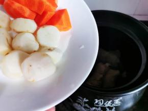 再来马蹄跟胡萝卜