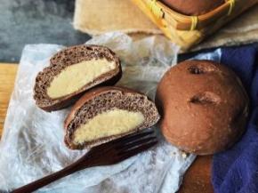 烤好的软欧晾凉。