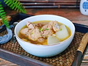 连汤带肉，萝卜全部吃光哈～