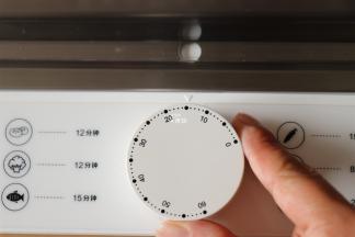 接通电源后时间选择15分钟；