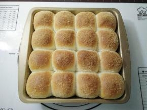 取出放在网架上晾晾。