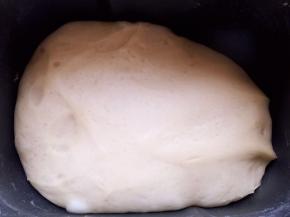 约1.5小时后面团发至2倍大