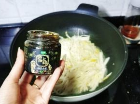 灵魂调料：太太乐酱太师梅菜肉酱