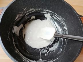 加到搅拌成糊状，不要太稀。