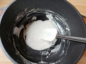 加到搅拌成糊状，不要太稀。