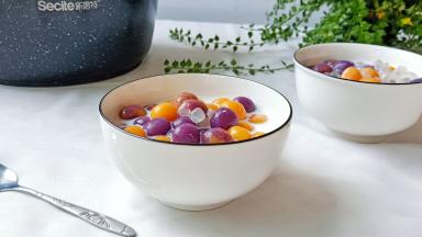 自己动手轻松做芋圆，想吃多少吃多少放心吃。