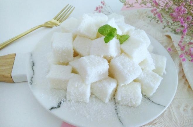 椰蓉牛奶小方