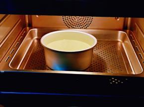 入蒸箱35度发酵1小时。