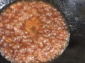 最后淋入香油，拌匀即可