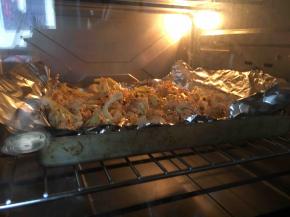 放入烤箱烤15至20分钟即可；