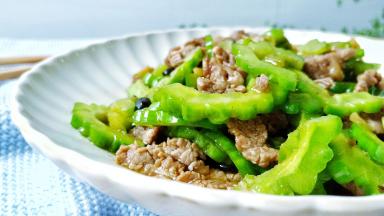 大火快炒的苦瓜，一点苦味都没有。