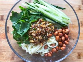 全部混合搅拌均匀即可开吃