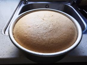 表面上色均匀后即可出炉