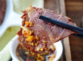 煮好之后冷藏一下，口味更佳哦～