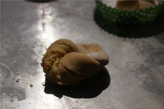 然后 就随心这么一卷就可以了。是不是很简单呢。