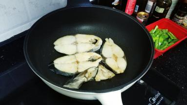 目的是锁住里面的水份