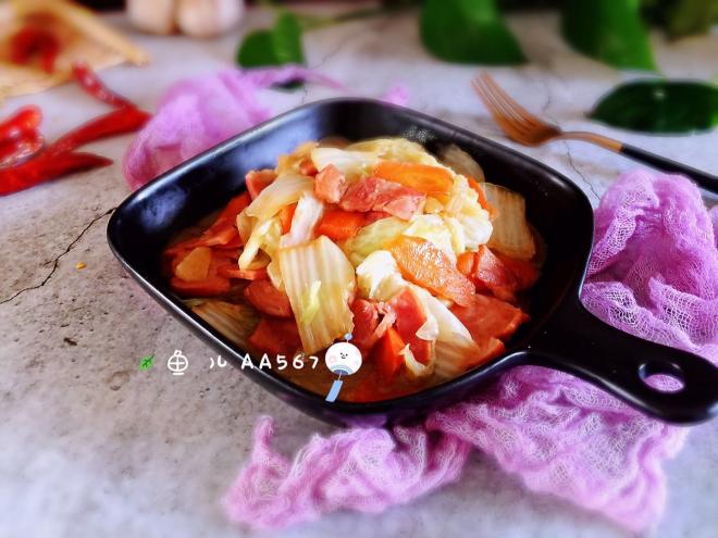 培根胡萝卜炒白菜