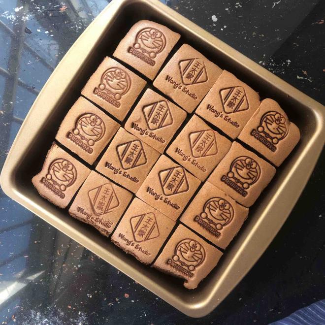 8寸可可味古早蛋糕，可自由切换各口味