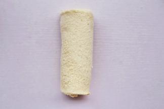 卷起来边上压紧。