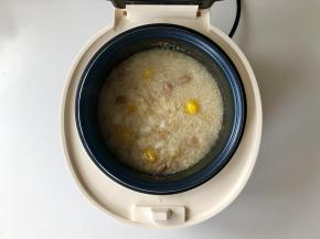 完成提示音响后，红薯山药杂粮粥就煲好了，香浓味美！