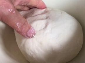 揉成光滑面团