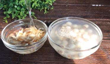 莲子和百合提前浸泡3小时以上