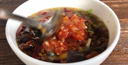 加入剩下的所有调料拌匀