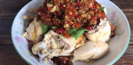 把料子倒在上面即可