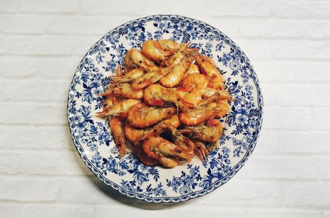 黄油蒜蓉焗罗氏虾