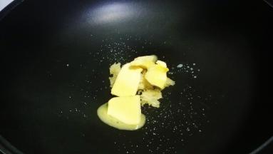 洒上适量盐