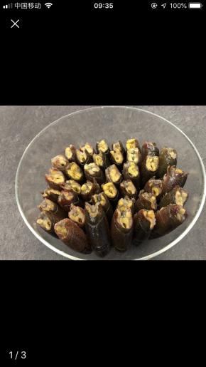 清洗小龙虾 我有一个清理小龙虾的方子大家可以看一下，自己吃尽量干净就行，我觉得一定要开背，只开下面的虾尾就可以，因为开完背特别入味而且超级好剥