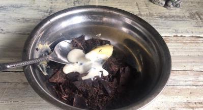 加入淡奶油和黄油