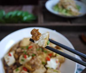 又嫩又香的肉末豆腐就做好了，来碗米饭吧。