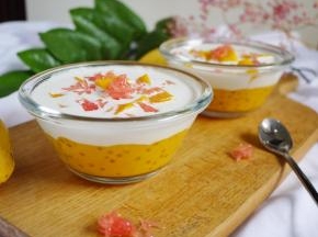 最后加一点西柚粒就可以吃了。冷藏之后吃味道更好哦。