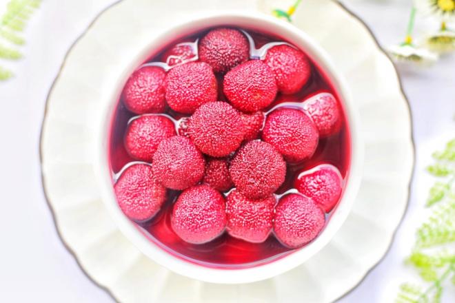 酸甜爽口的冰镇杨梅