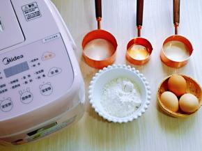 准备食材及电饭煲。