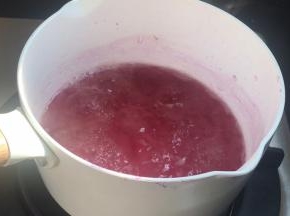 继续熬煮10分钟