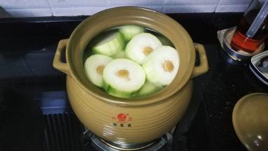 煲半小时后再放入节瓜