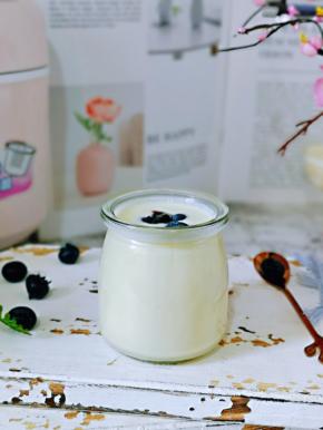 健康，浓浓的酸奶，好喝极了。