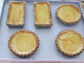 烤箱继续烘烤8-10分钟。